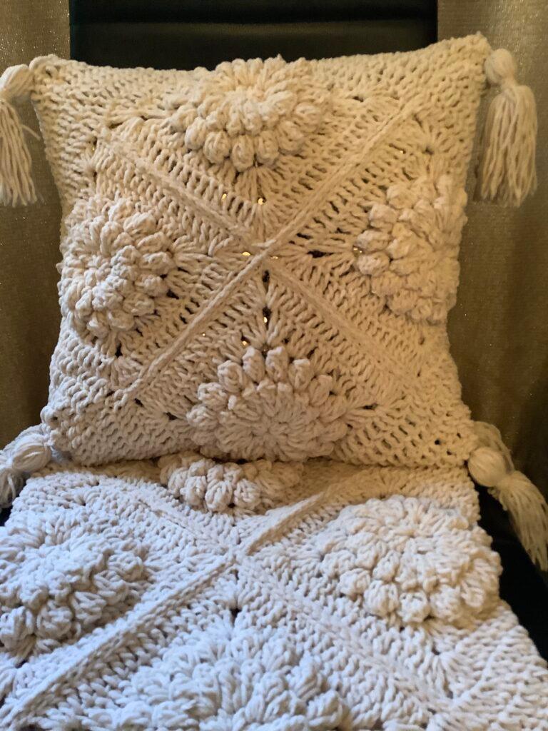 Cushion Cover with Tassels - 1 Piece